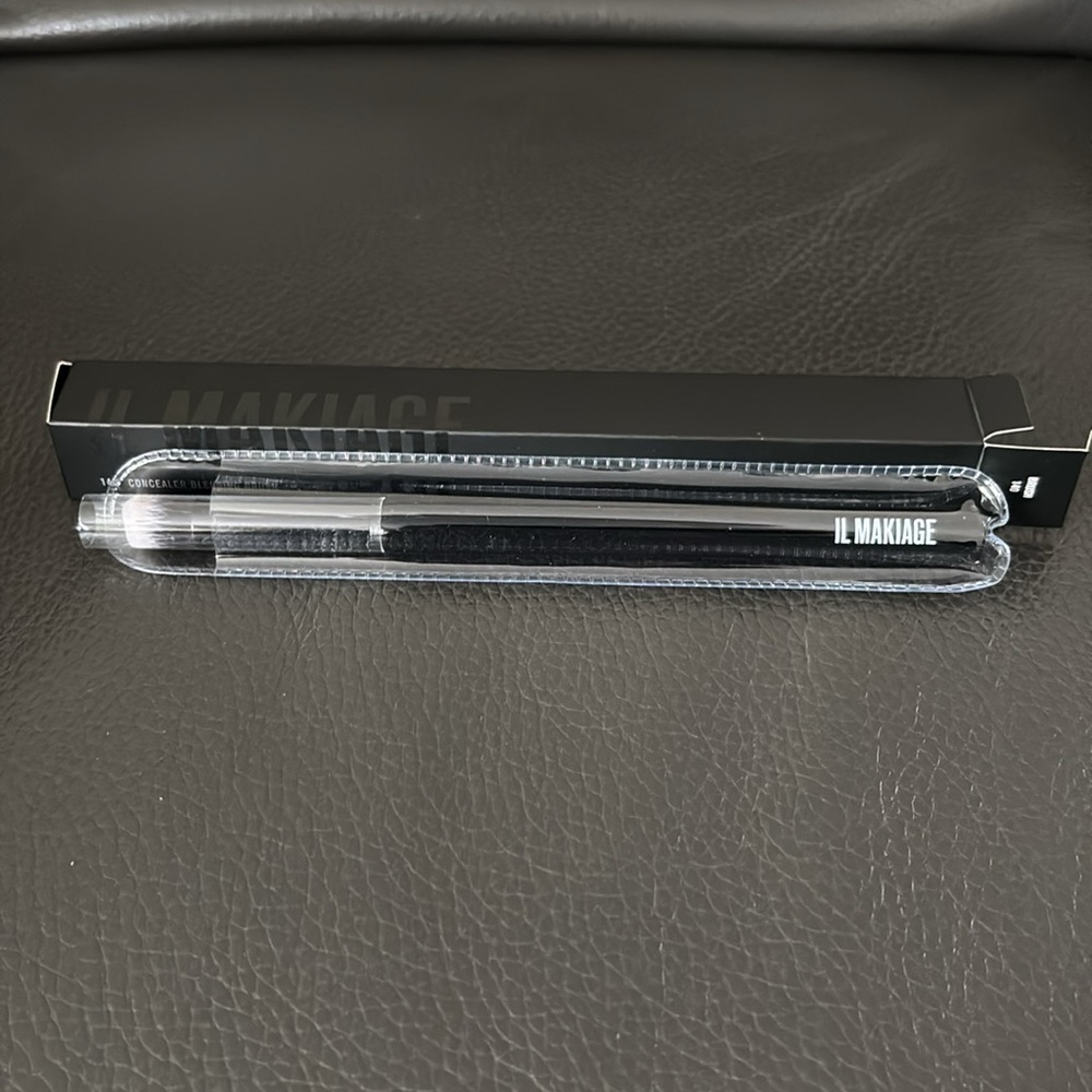 Il Makiage Concealer Blending Brush #140